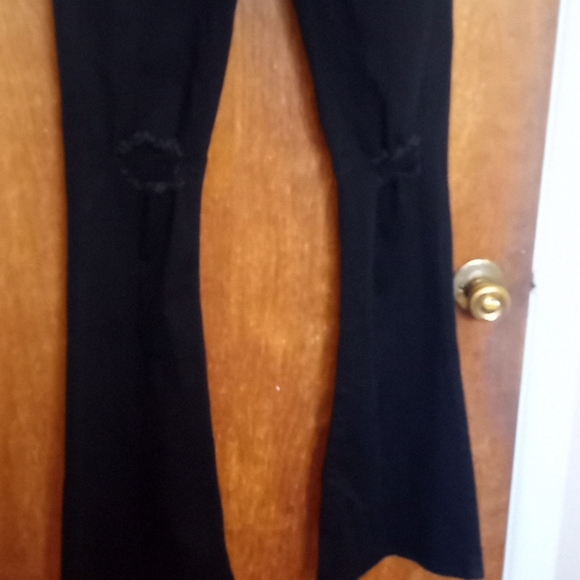 Jeans - Picture 2 of 3